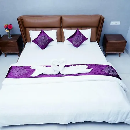 Unnathi Suites Mysore Exterior photo